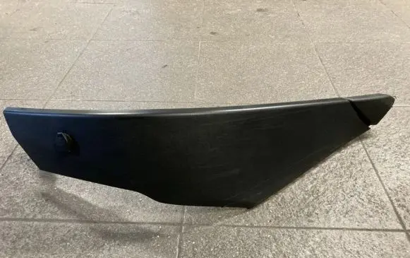 Iveco Daily 4th gen Under headlight/headlamp trim 5801354006