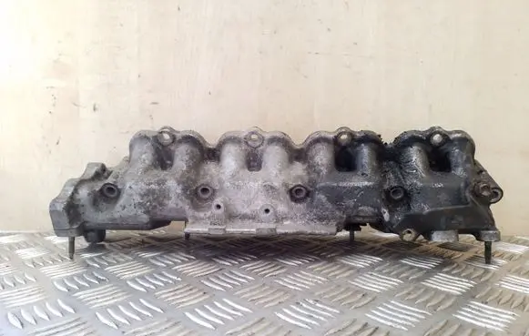Toyota Corolla E120 E130 Intake manifold