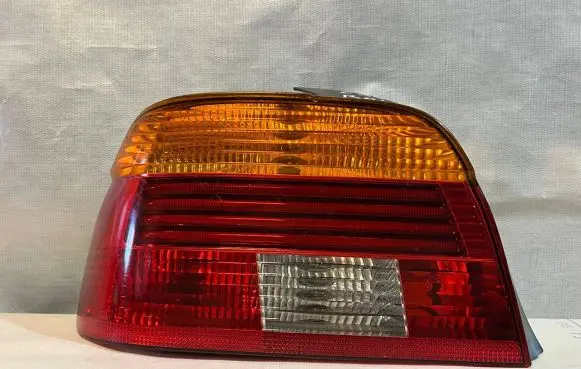 BMW 5 E39 Rear/tail lights 153587 6900209 153569