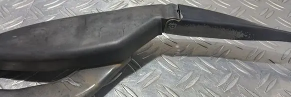 Mercedes-Benz E W211 Front wiper blade arm A2118200444