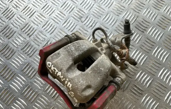 Skoda Octavia Mk2 (1Z) Rear brake caliper