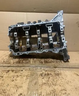 Peugeot 308 Engine block V757899480