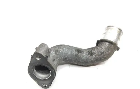 Toyota RAV 4 (XA50) Engine coolant pipe/hose