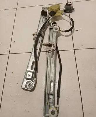 Jeep Compass Front door electric window regulator 68002896AA S11115462