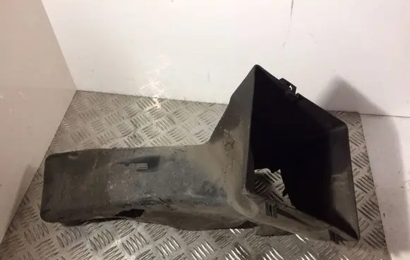 Audi A4 S4 B7 8E 8H Intercooler air channel guide 8E0117335K
