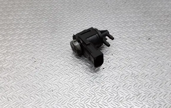 Valve vacuum
