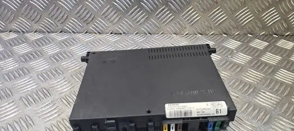 Peugeot 406 Fuse module 9639848980