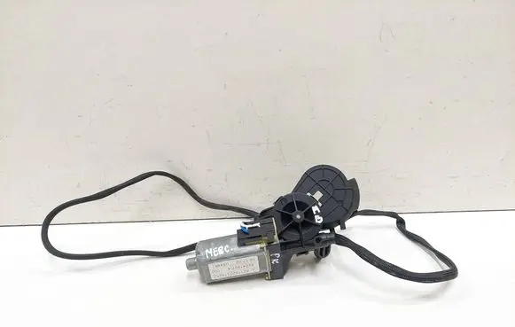 Mercedes-Benz E W211 Seat adjustment motor A2118203142KZ 054461 820418074