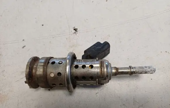 Peugeot 5008 II AdBlue injector 9801187080