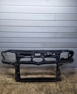 Volkswagen Golf IV Radiator support slam panel