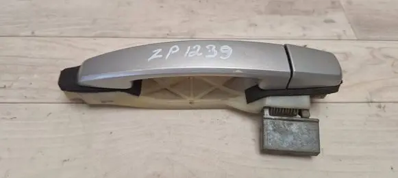 Chevrolet Captiva Rear door exterior handle 