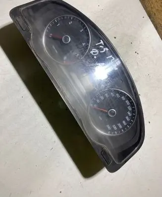 Speedometer (instrument cluster)