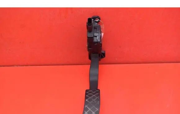 Audi Q5 SQ5 8R Accelerator throttle pedal 8K1723523A