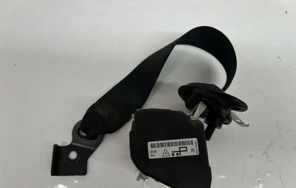 Mini One - Cooper F56 F55 Rear seatbelt 34145136