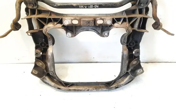 Mercedes-Benz S W220 Front subframe A2156280057 B571