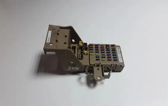 Subaru Forester SH Fuse module 82201FG010