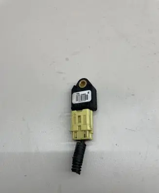 Lexus IS 220D-250-350 Airbag deployment crash/impact sensor 898310W040