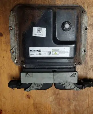 Opel Corsa D Engine control unit/module ECU 98000820 MB2758004677 8980008207