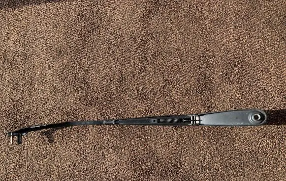 BMW X3 F25 Front wiper blade arm 7213272