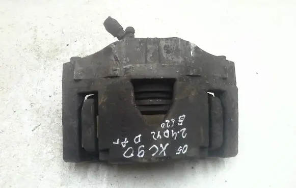 Volvo XC90 Front brake caliper