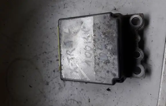 Nissan X-Trail T30 Airbag control unit/module