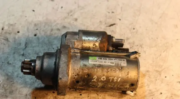 Volkswagen Scirocco Starter motor 02M911023M