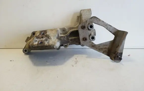 Iveco Daily 5th gen Engine mounting bracket 5801382943