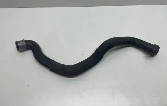 Mercedes-Benz C W204 Engine coolant pipe/hose A2045017182