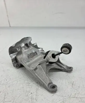 Audi Q5 SQ5 Engine mounting bracket 4M0199308B
