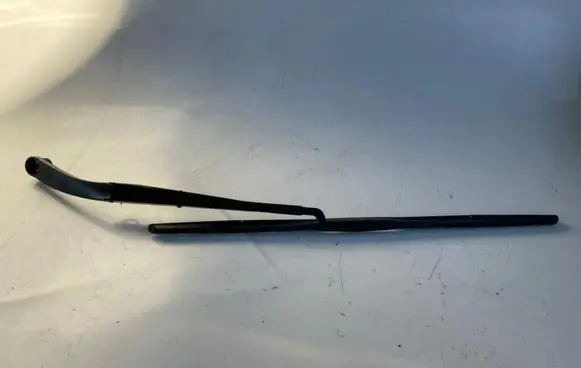 KIA Sportage Front wiper blade arm 98311D9000