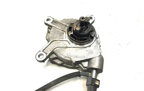 Toyota Avensis T250 Vacuum pump K84