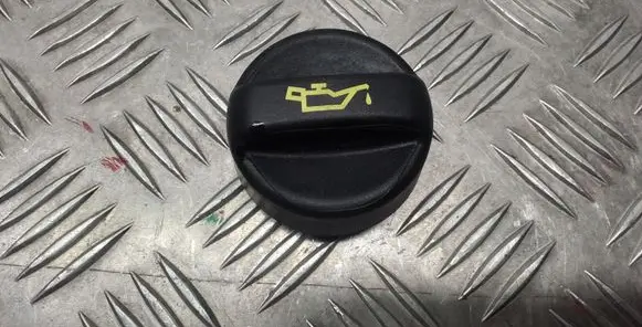 Peugeot 308 Oil filler cap 9670015080