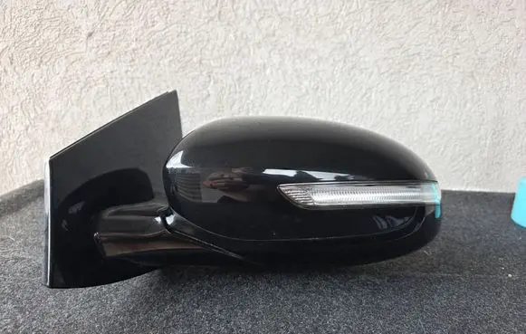 KIA Sportage Front door electric wing mirror 87610F1110