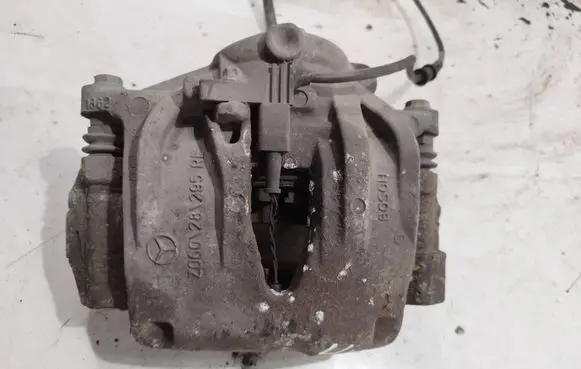 Mercedes-Benz E W211 Front brake caliper