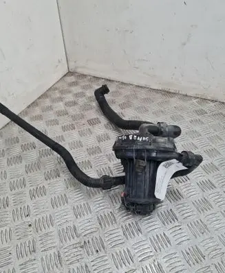 Skoda Superb B5 (3U) Secondary air pump 3B0906613