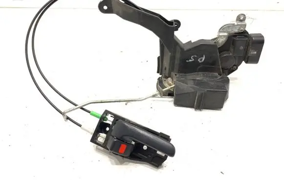 Toyota RAV 4 (XA20) Front door lock