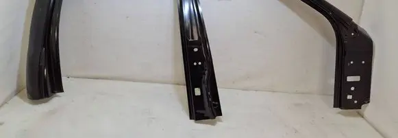 Dodge RAM 1500 DR (B) Pillar trim (exterior) 68144984AA