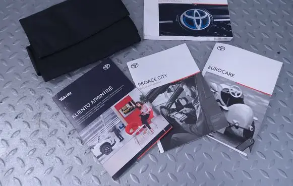 Toyota ProAce City Owners service history hand book 