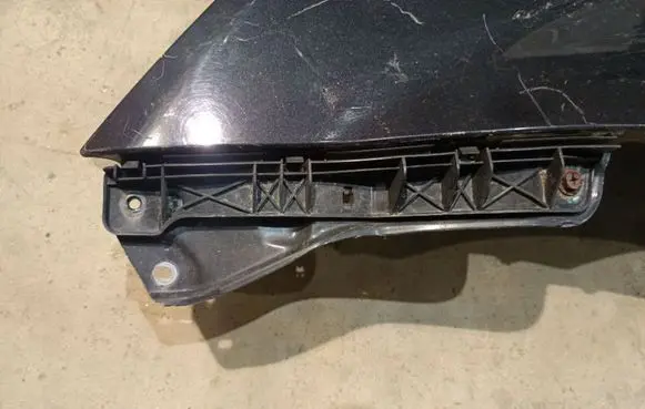 Toyota Corolla Verso AR10 Front bumper mounting bracket
