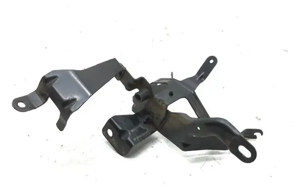 Opel Meriva B Power steering pump mounting bracket A0023046
