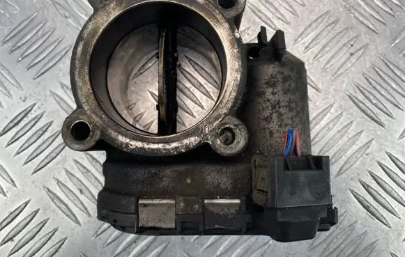 Mercedes-Benz CLS C219 Throttle valve A6420900270 782260108 0281002894
