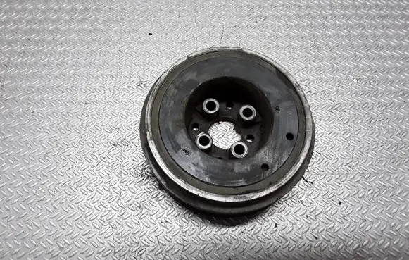 Volkswagen Golf IV Crankshaft pulley