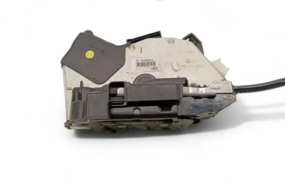 Skoda Octavia Mk3 (5E) Rear door lock 5E0839016