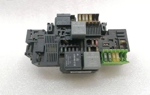 Mercedes-Benz C W205 Fuse box set A2139065706