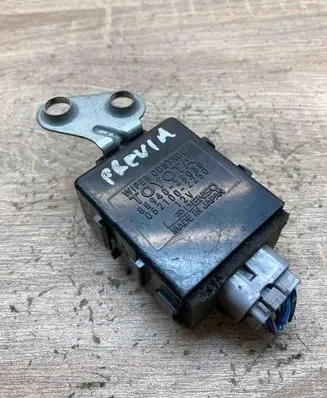 Toyota Previa (XR10, XR20) I Window wiper relay 8594028030 0521002250