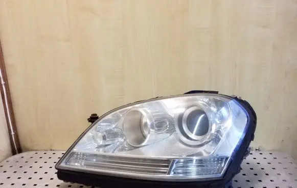 Mercedes-Benz ML W164 Headlight/headlamp