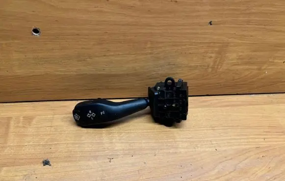 BMW 3 E46 Indicator stalk 8363668 01104010