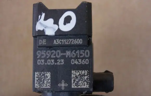 Hyundai i30 Airbag deployment crash/impact sensor 95920M6150
