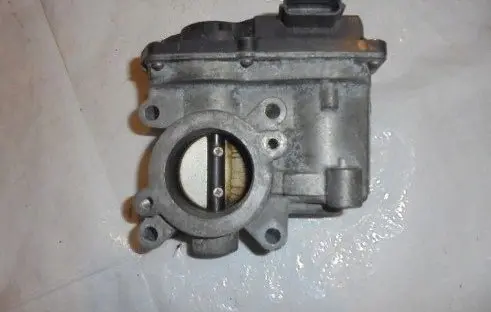 Renault Laguna III Throttle valve 8200619046
