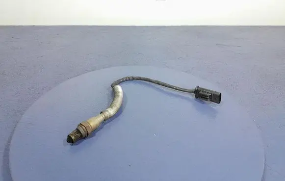Audi A4 S4 B7 8E 8H Lambda probe sensor 8589097